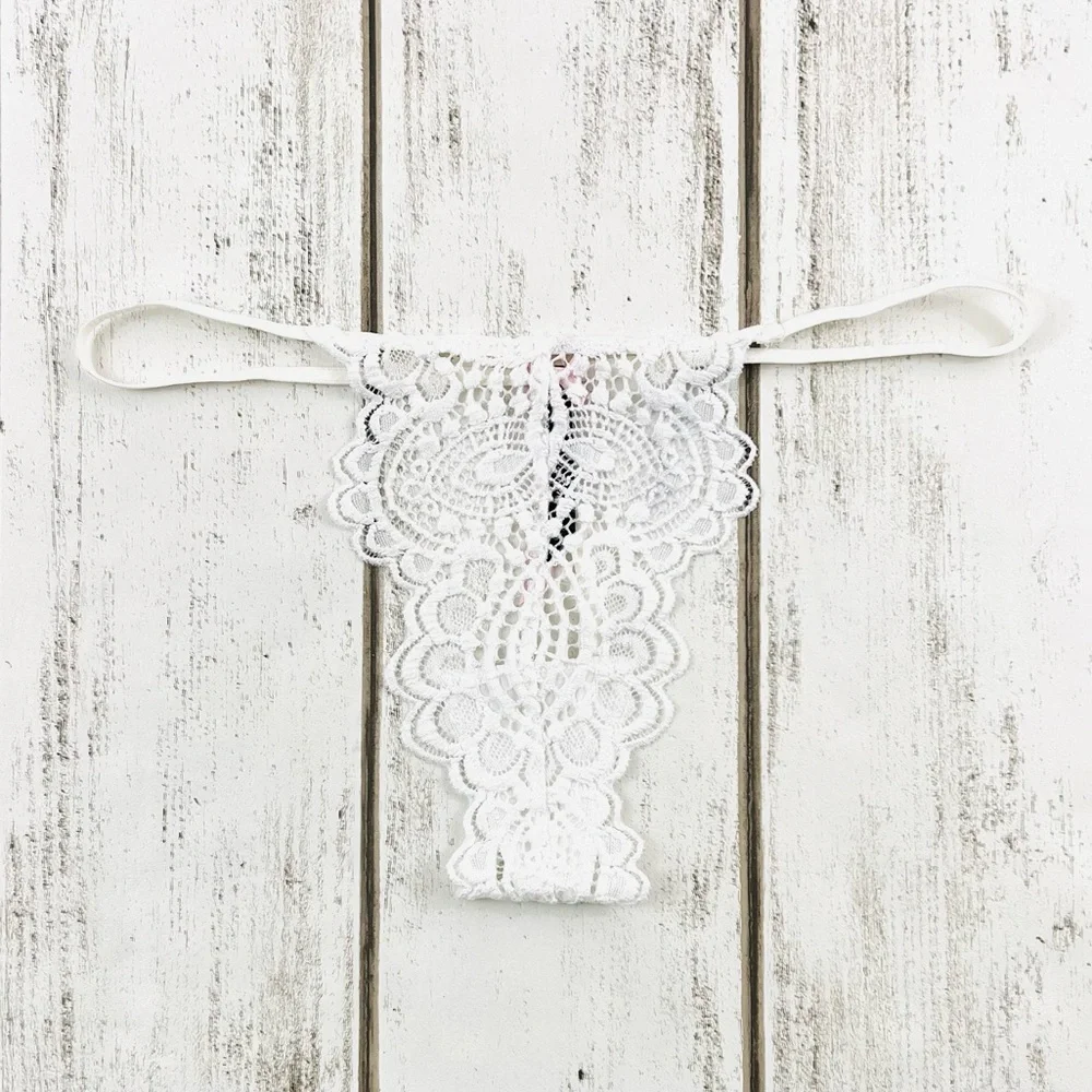 2009 Vintage Victoria’s Secret Sexy Little Things V-String  Medium Rare